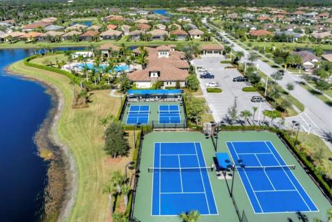 5276 Unity Square Vero Beach FL 32967