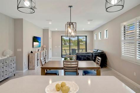 5276 Unity Square Vero Beach FL 32967