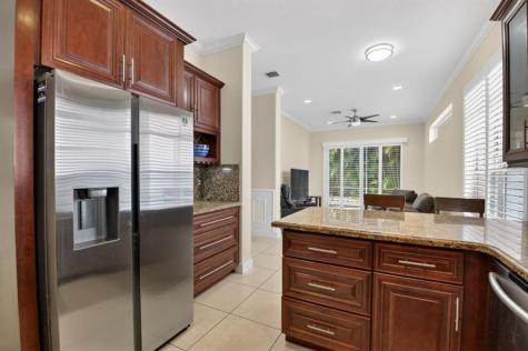 9696 Vineyard Court Boca Raton FL 33428