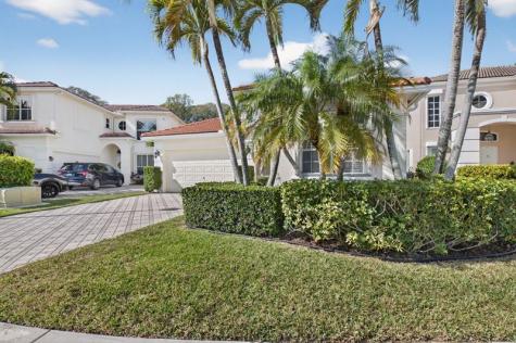 9696 Vineyard Court Boca Raton FL 33428