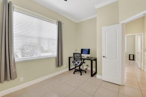 9696 Vineyard Court Boca Raton FL 33428