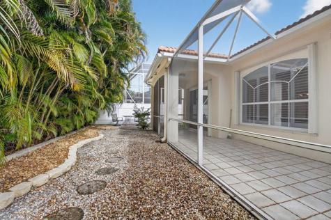 9696 Vineyard Court Boca Raton FL 33428