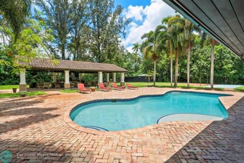 14701 Sunset Lane Southwest Ranches FL 33330
