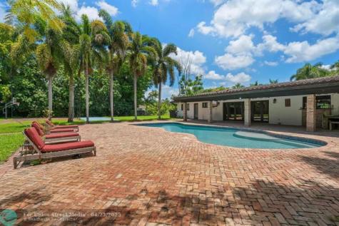 14701 Sunset Lane Southwest Ranches FL 33330