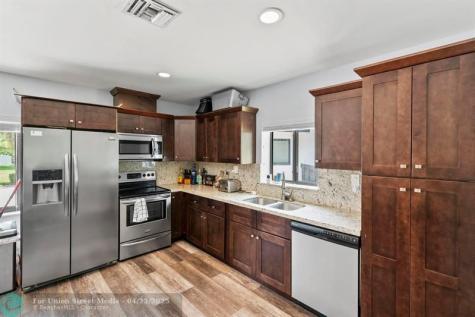 14701 Sunset Lane Southwest Ranches FL 33330