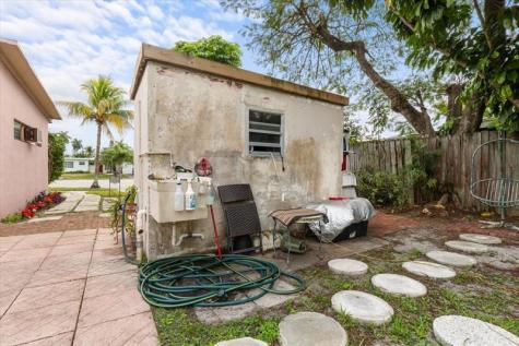 5805 NW 18th Court Margate FL 33063