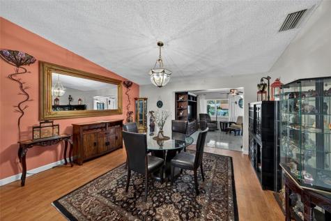 9812 NW 75th Court Tamarac FL 33321