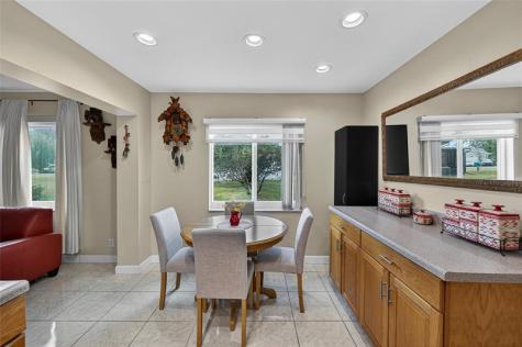 9812 NW 75th Court Tamarac FL 33321