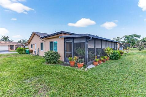 9812 NW 75th Court Tamarac FL 33321