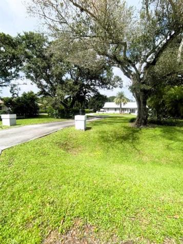 14183 Greentree Trail Wellington FL 33414
