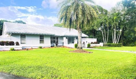 14183 Greentree Trail Wellington FL 33414