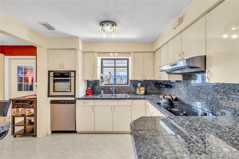 1961 NE 31st Street Lighthouse Point FL 33064