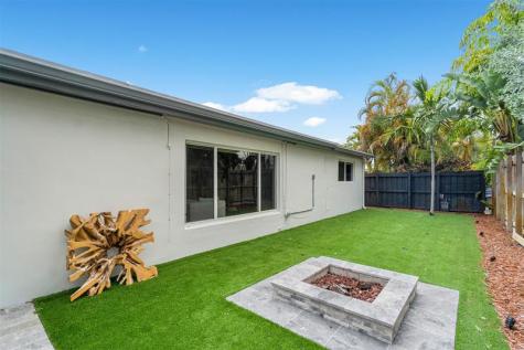 2117 NE 29th Street Fort Lauderdale FL 33306