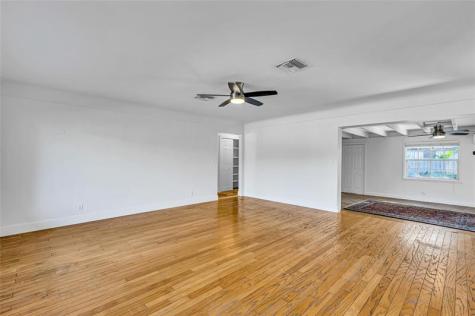 1760 NE 40th Court Oakland Park FL 33334