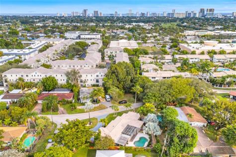 1760 NE 40th Court Oakland Park FL 33334