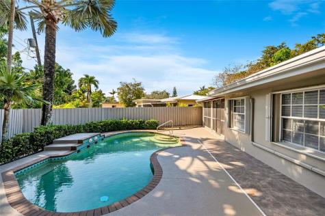 1760 NE 40th Court Oakland Park FL 33334