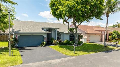 9910 NW 53rd Court Coral Springs FL 33076
