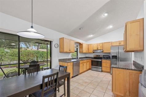 425 Shadow Wood Lane Coral Springs FL 33071