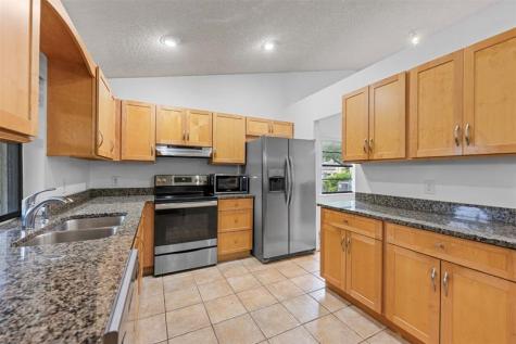 425 Shadow Wood Lane Coral Springs FL 33071
