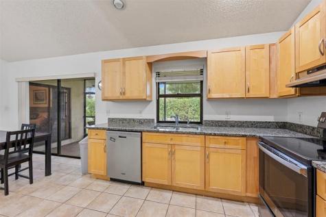 425 Shadow Wood Lane Coral Springs FL 33071