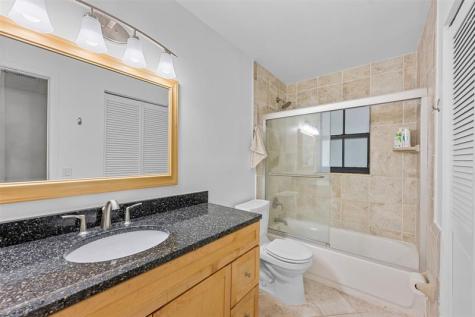 425 Shadow Wood Lane Coral Springs FL 33071