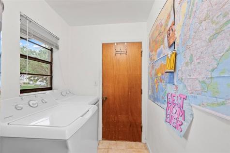 425 Shadow Wood Lane Coral Springs FL 33071