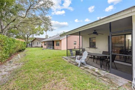 425 Shadow Wood Lane Coral Springs FL 33071