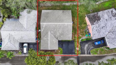425 Shadow Wood Lane Coral Springs FL 33071