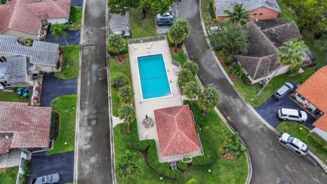 425 Shadow Wood Lane Coral Springs FL 33071