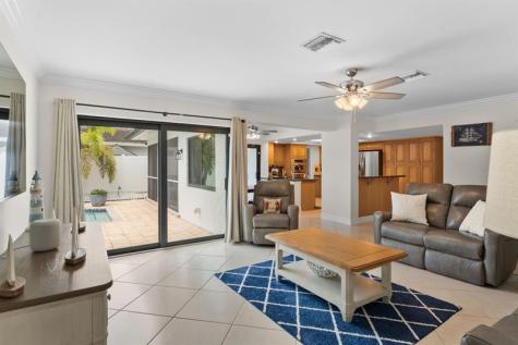 5570 NE 26 Avenue Fort Lauderdale FL 33308