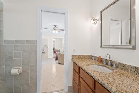 5570 NE 26 Avenue Fort Lauderdale FL 33308