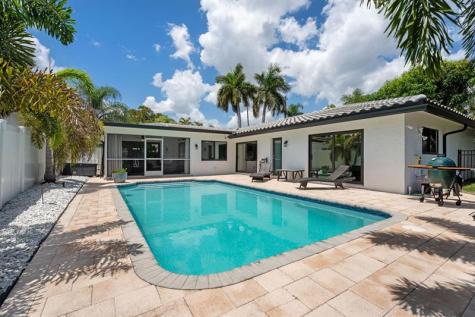 5570 NE 26 Avenue Fort Lauderdale FL 33308