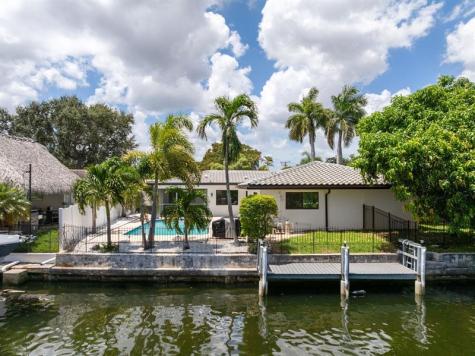 5570 NE 26 Avenue Fort Lauderdale FL 33308