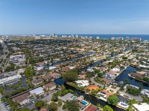 5570 NE 26 Avenue Fort Lauderdale FL 33308
