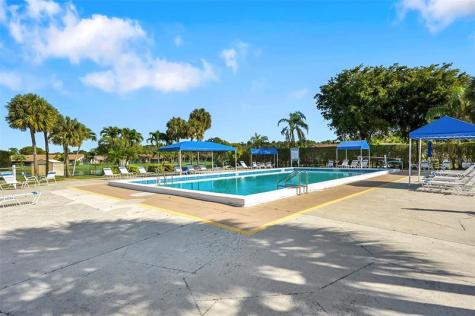 14 Afton Place Boynton Beach FL 33426