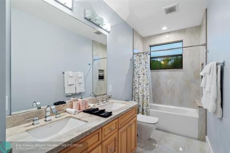 605 NE 15th Avenue Fort Lauderdale FL 33304