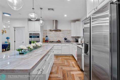 605 NE 15th Avenue Fort Lauderdale FL 33304