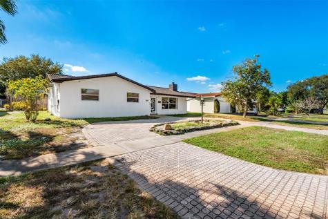 5300 Garfield Street Hollywood FL 33021