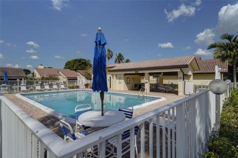 7004 Golf Pointe Circle Tamarac FL 33321