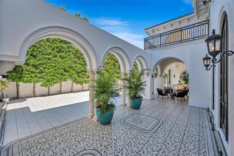 4955 SW 83rd Street Miami FL 33143