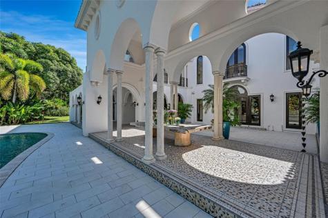4955 SW 83rd Street Miami FL 33143