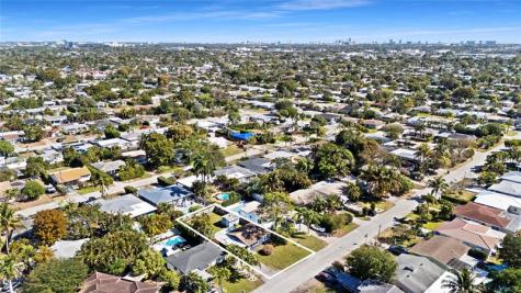 41 NE 46th Street Oakland Park FL 33334