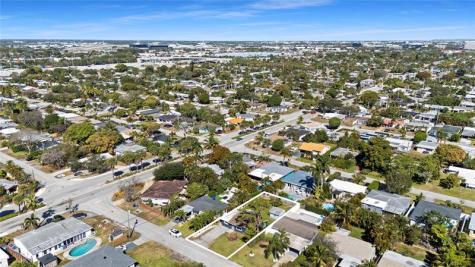 41 NE 46th Street Oakland Park FL 33334