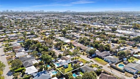 41 NE 46th Street Oakland Park FL 33334