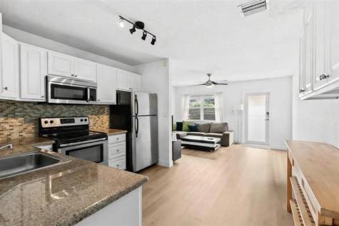 41 NE 46th Street Oakland Park FL 33334