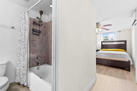 41 NE 46th Street Oakland Park FL 33334