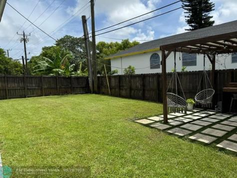 2310 NW 2nd Street Pompano Beach FL 33069