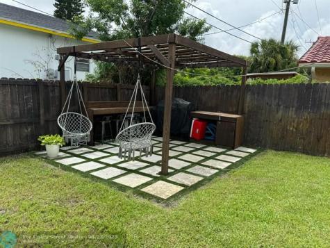 2310 NW 2nd Street Pompano Beach FL 33069