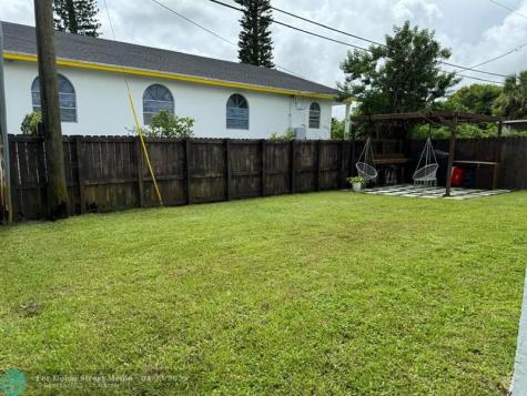 2310 NW 2nd Street Pompano Beach FL 33069