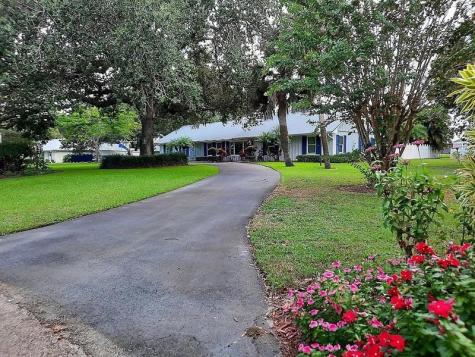 155 31ST Avenue Vero Beach FL 32968
